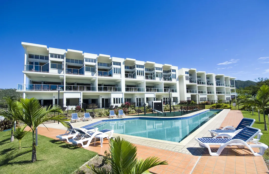 Beachside Magnetic Harbour Apartments-1