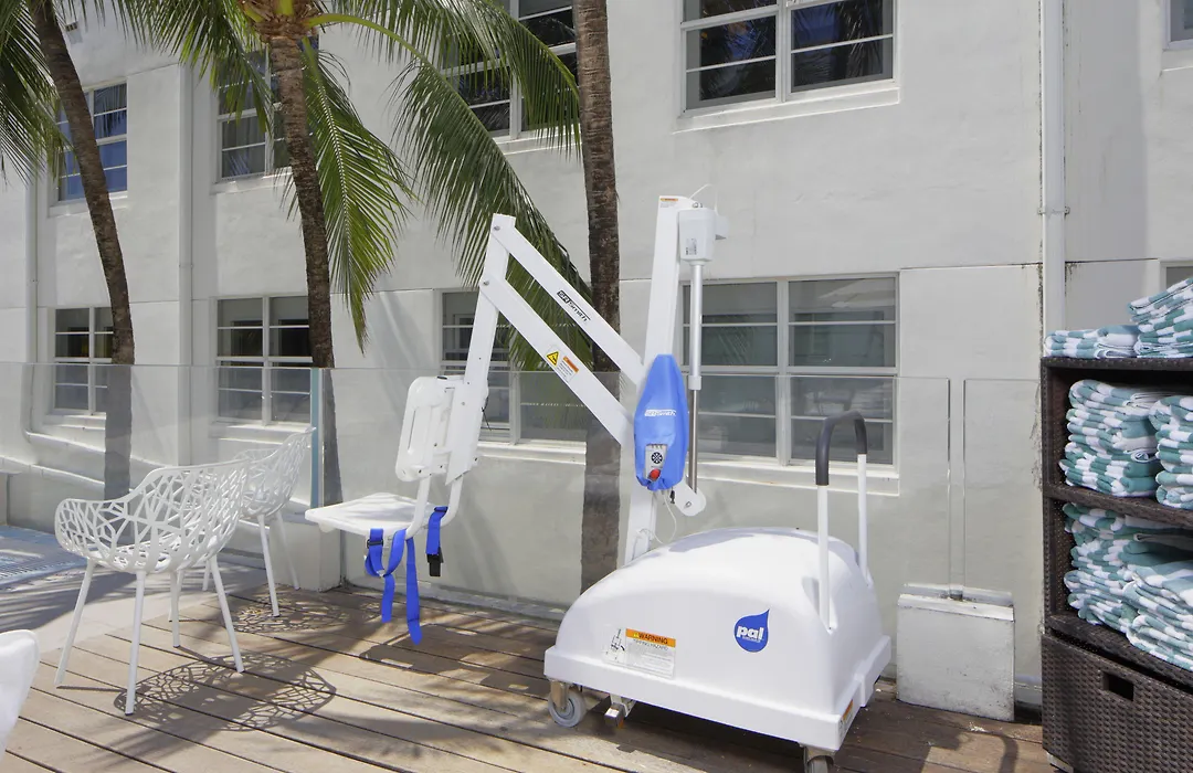 Hotel Breakwater South Beach-1