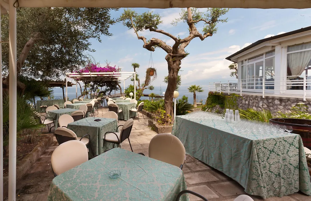 Villaggio Villa Lubrense-1
