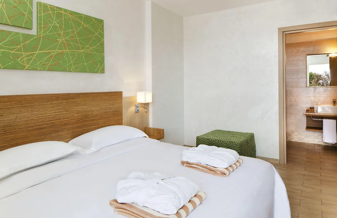 Golfo Del Sole Hotel & Holiday Resort-1