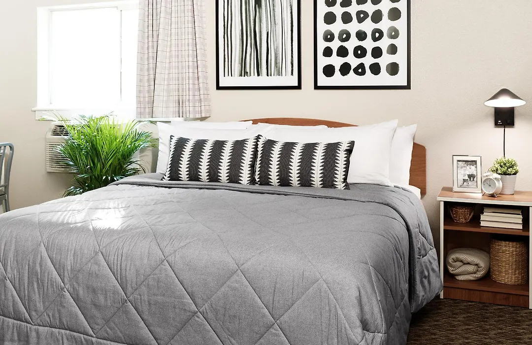 Intown Suites Extended Stay Columbus Ga-1