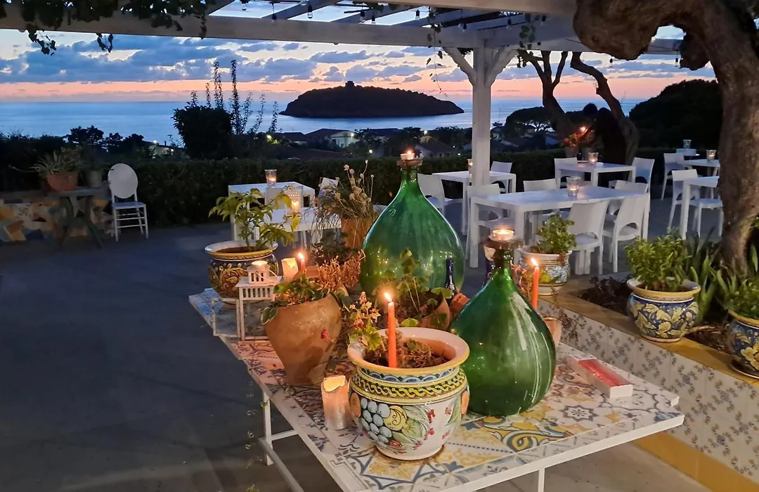 Hotel Cristina-1