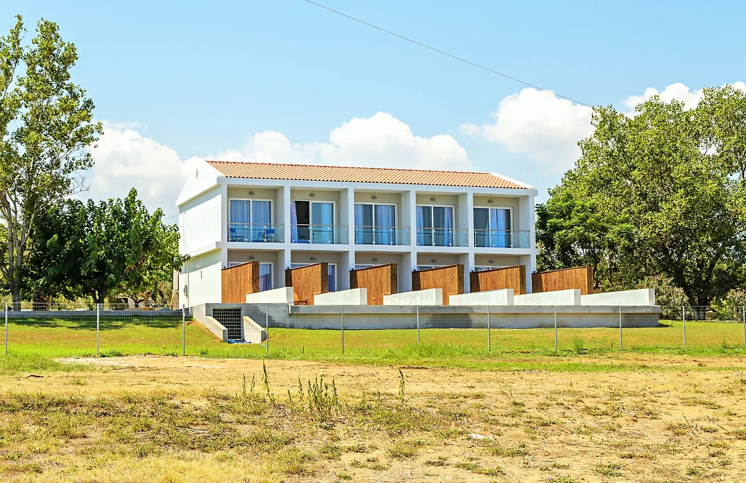 Belussi Beach Hotel&Suites-1