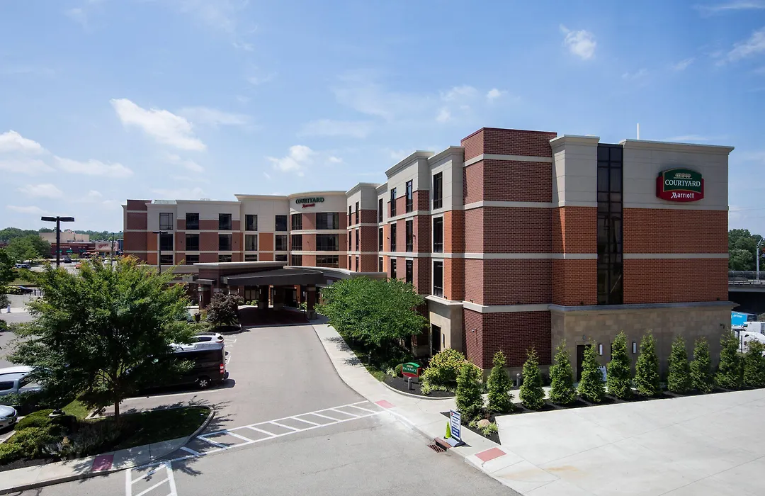 Courtyard By Marriott Cincinnati Midtown/Rookwood-1
