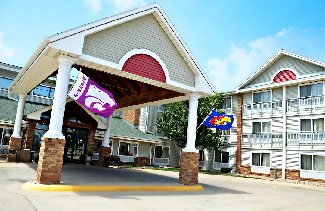 Fossil Creek Hotel & Suites-1