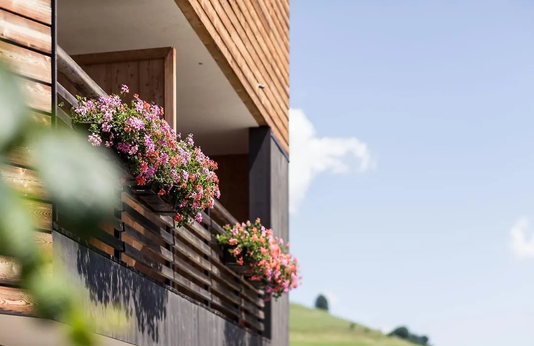 Hotel Dolomitenblick-1