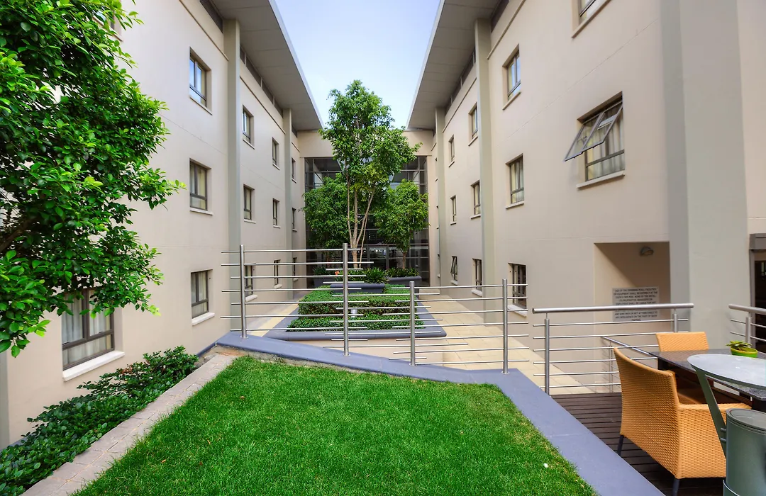 City Lodge Hotel At Or Tambo International Airport-1