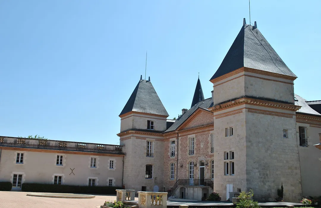 Logis Hotels - Château Saint Marcel-1