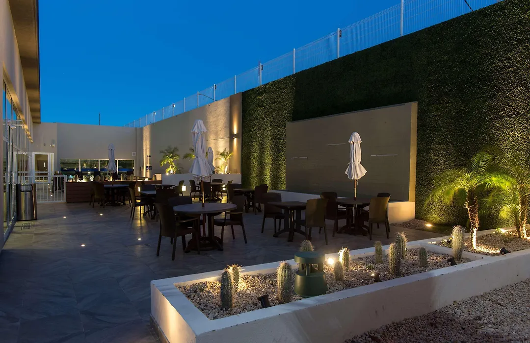 Hampton Inn By Hilton Hermosillo-1