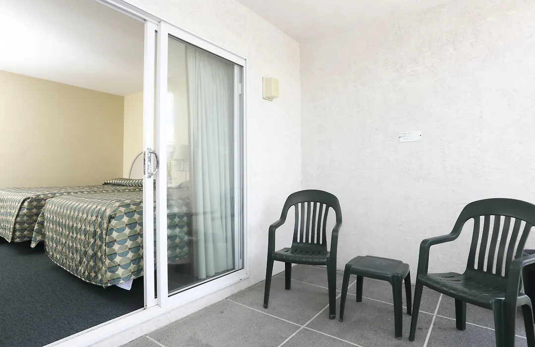 Riviera Resort & Suites-1