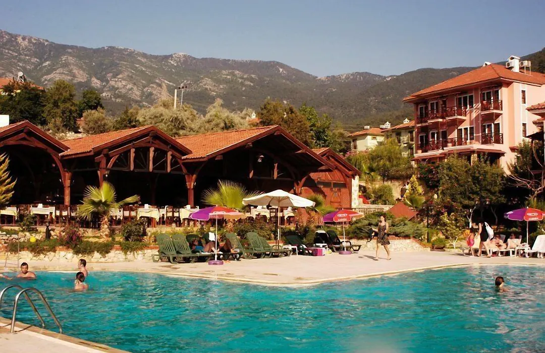 Club Pink Palace Hotel-1