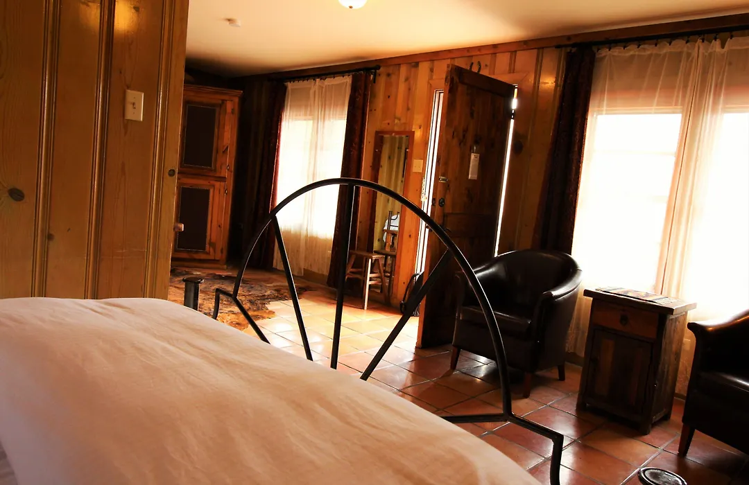 The Maverick Inn-1