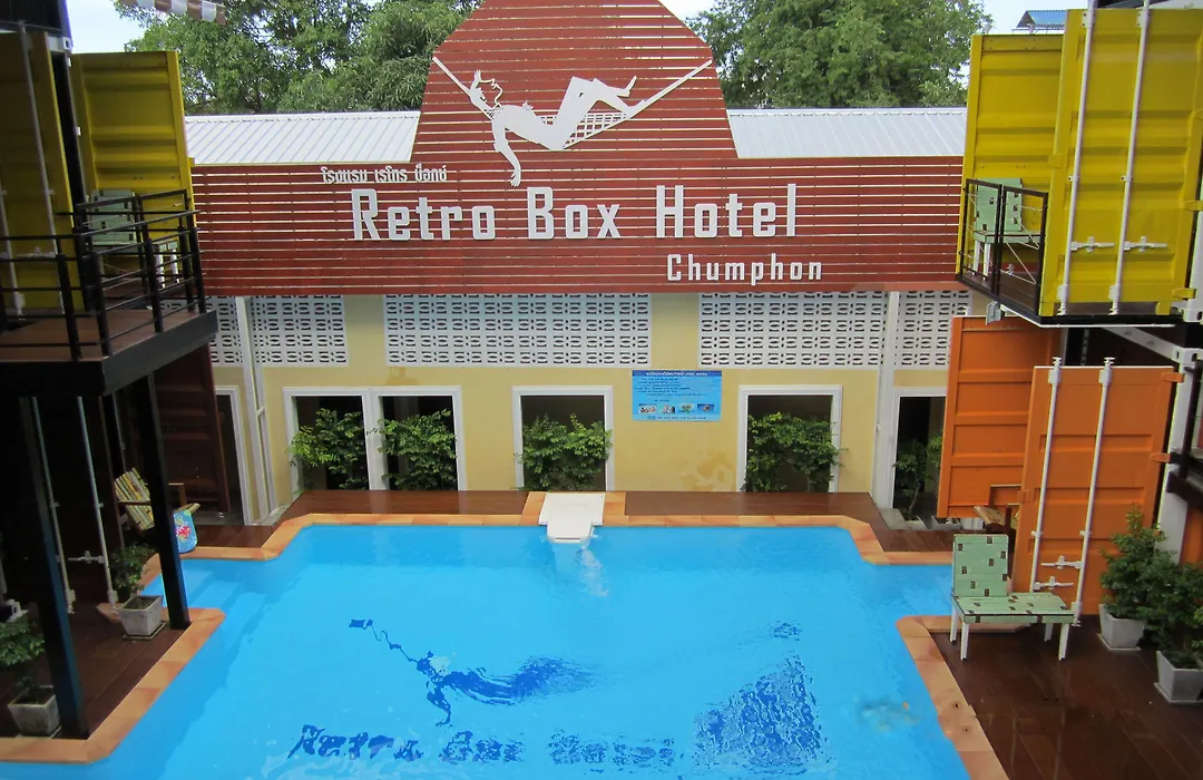 Retro Box Hotel Chumphon-1