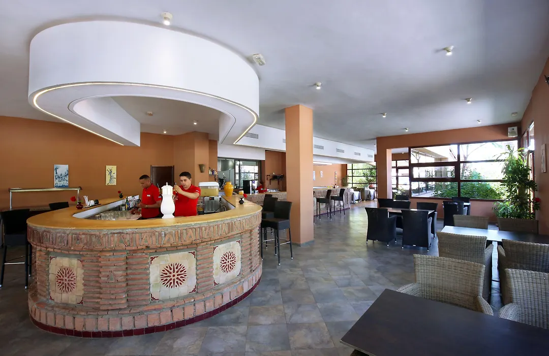 Valeria Madina Club-1