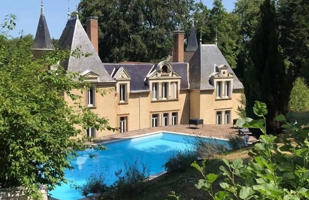 Chateau de Bonnevaux-1