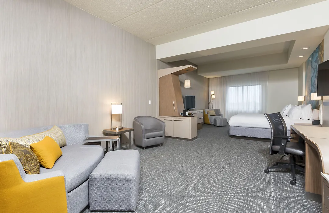 Courtyard By Marriott Mt. Pleasant At Central Michigan University-1