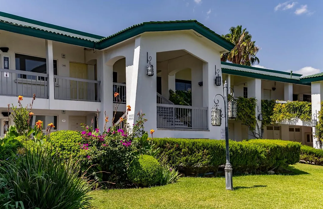 Quinta Dorada Hotel & Suites-1