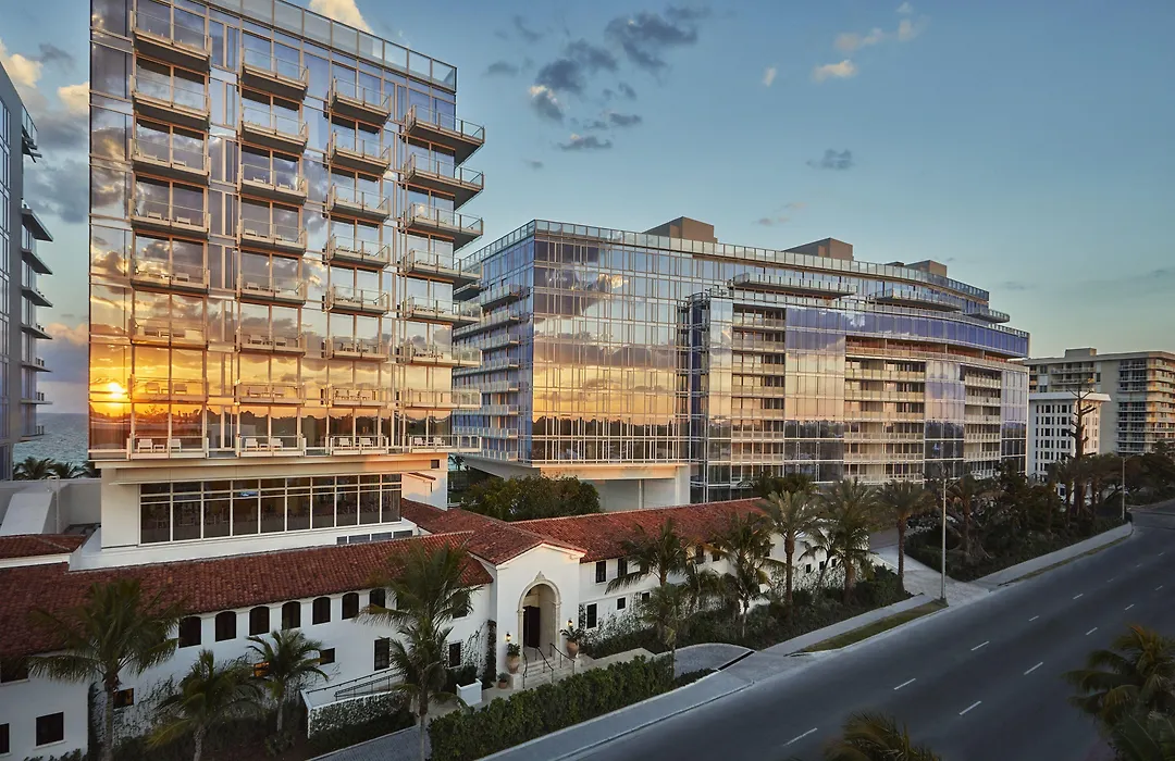 Four Seasons Hotel At The Surf Club-1