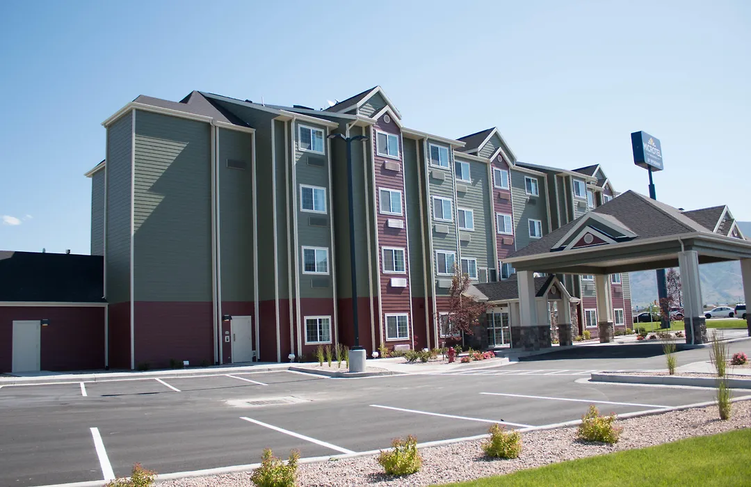 Microtel Inn & Suites By Wyndham Springville-1