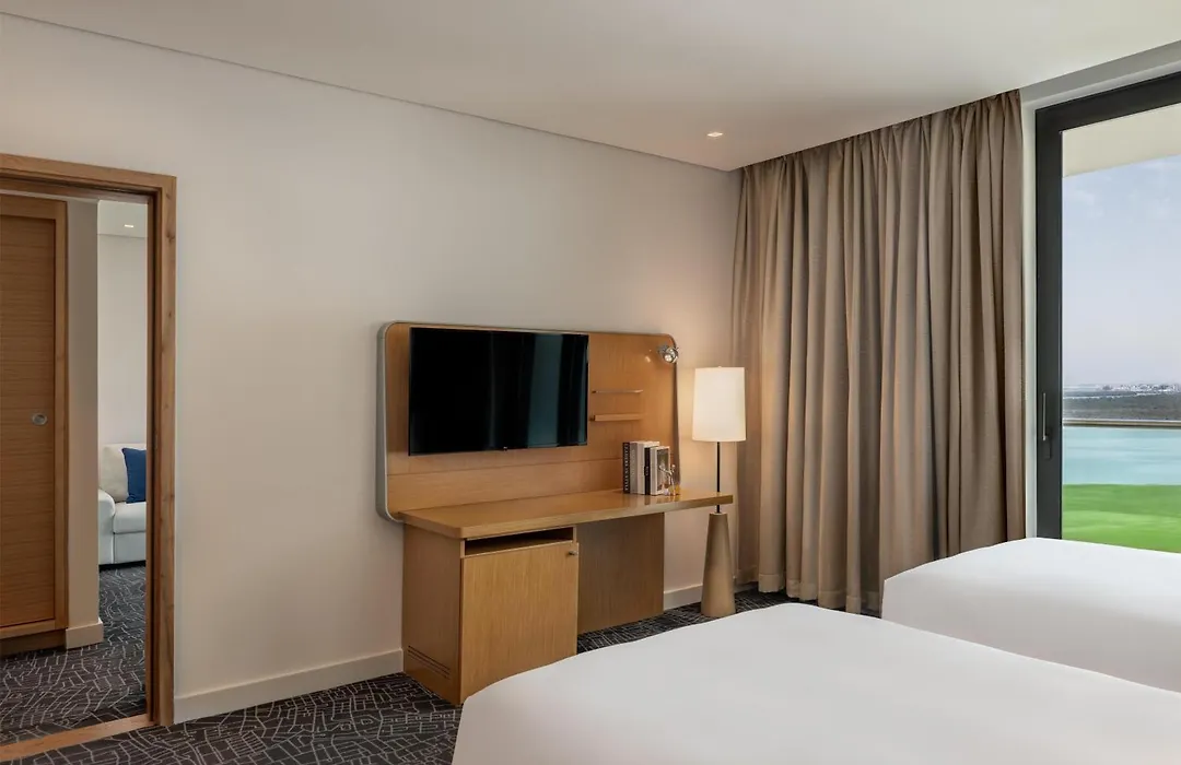 Yas Plaza Bay By Ihg-1
