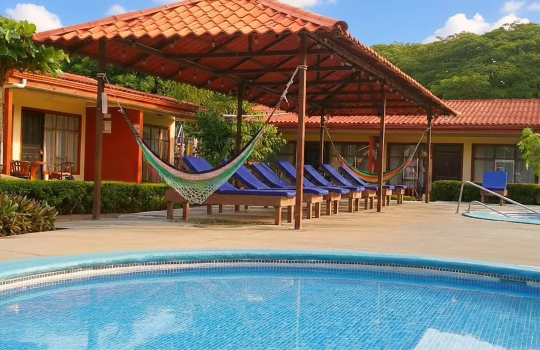 Hotel & Villas Huetares-1