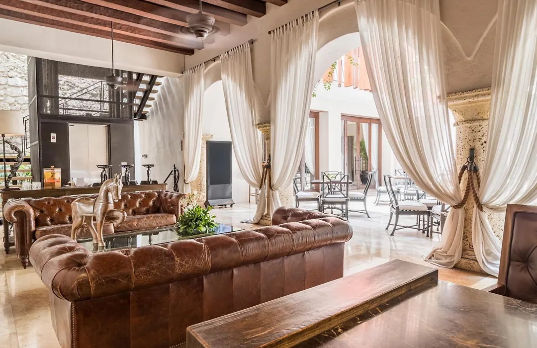 Bastión Luxury Hotel-1