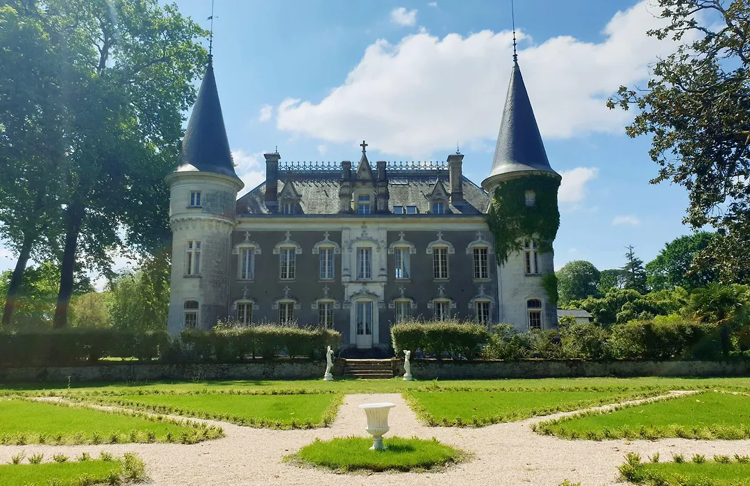 Chateau Belle Epoque - Chambres D'Hotes & Gites-1