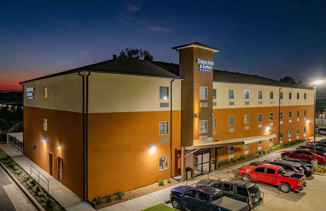 Days Inn & Suites By Wyndham Horn Lake - Memphis Graceland-1