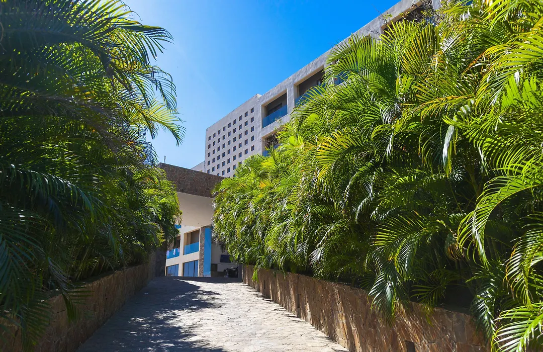 Coral Blue Huatulco All Inclusive-1