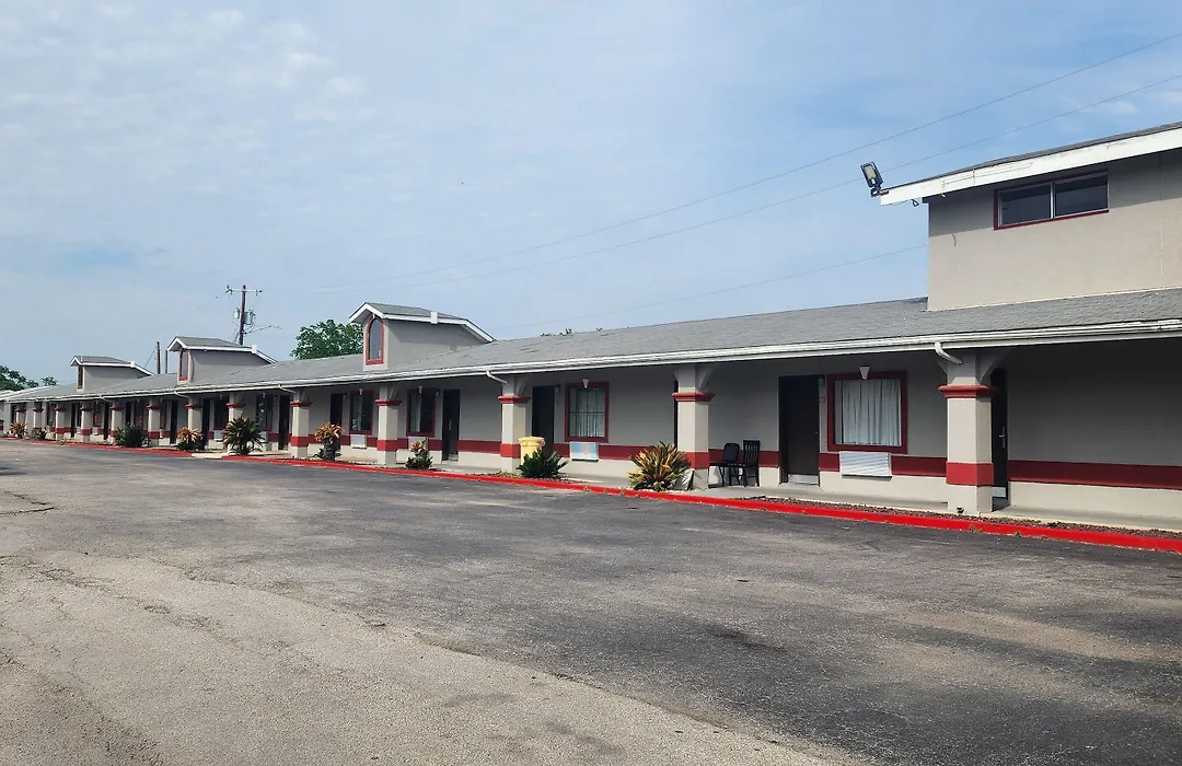 Econo Inn Lackland Afb-Seaworld San Antonio-1