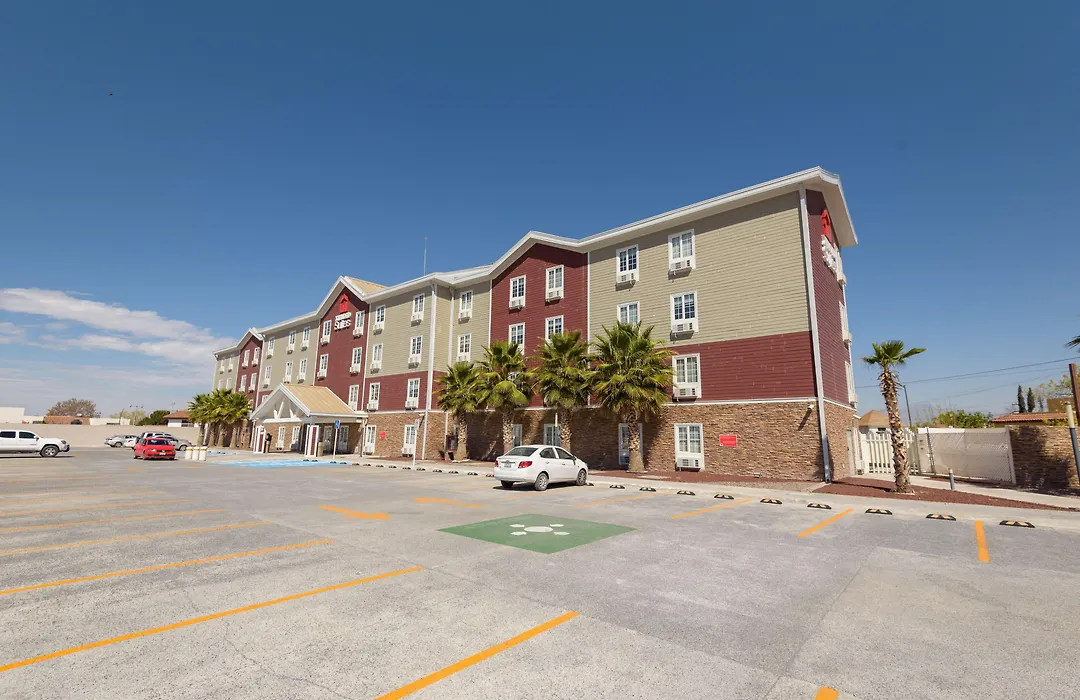 Extended Suites Queretaro Juriquilla-1