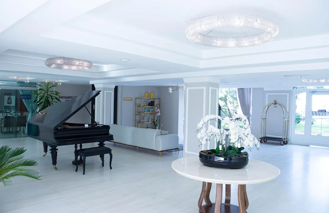 Bisinii Boutique Hotel-1