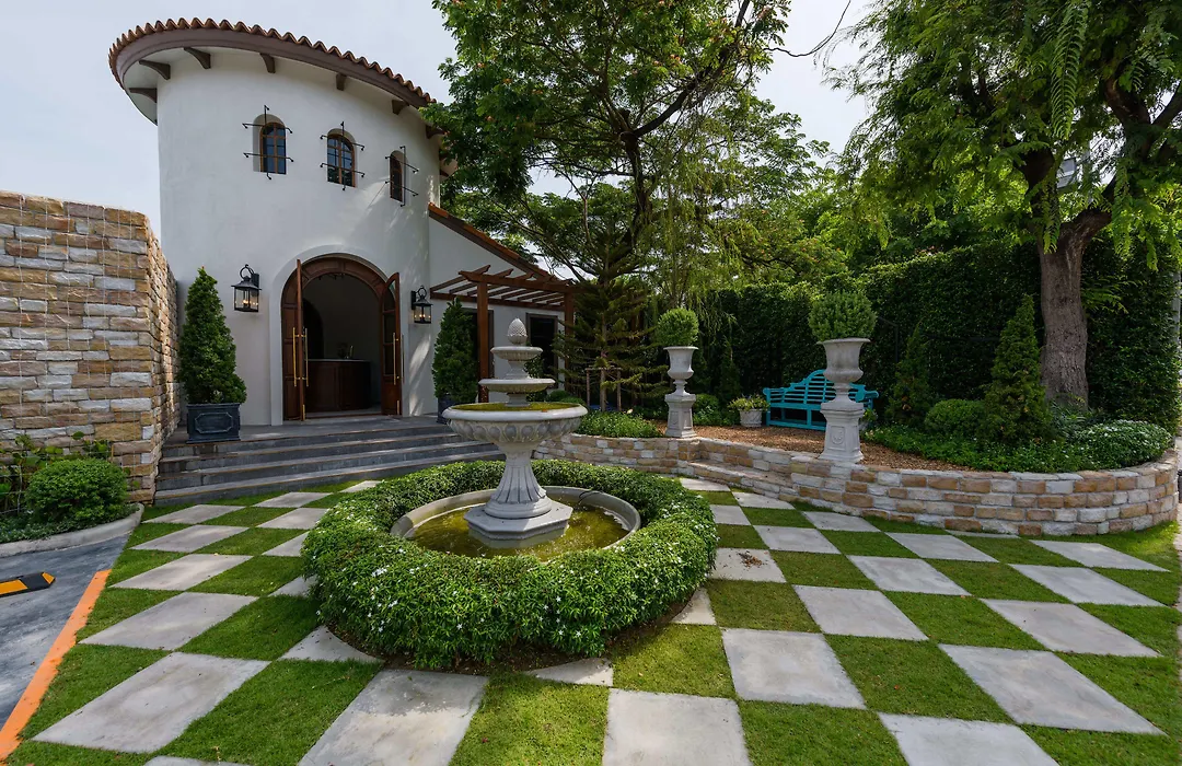 Villa Seville-1
