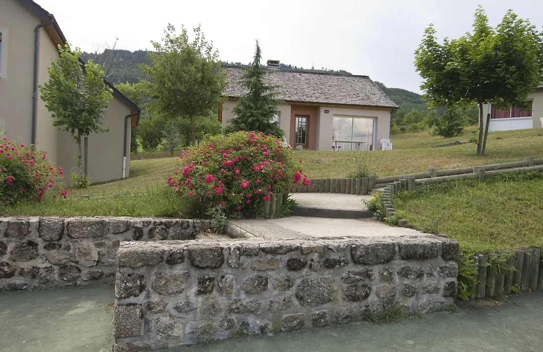 Village de Gites le Colombier-1