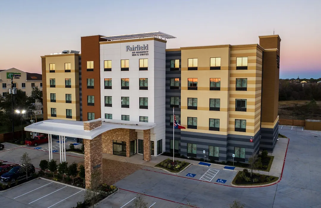 Fairfield Inn And Suites By Marriott Houston Brookhollow-1