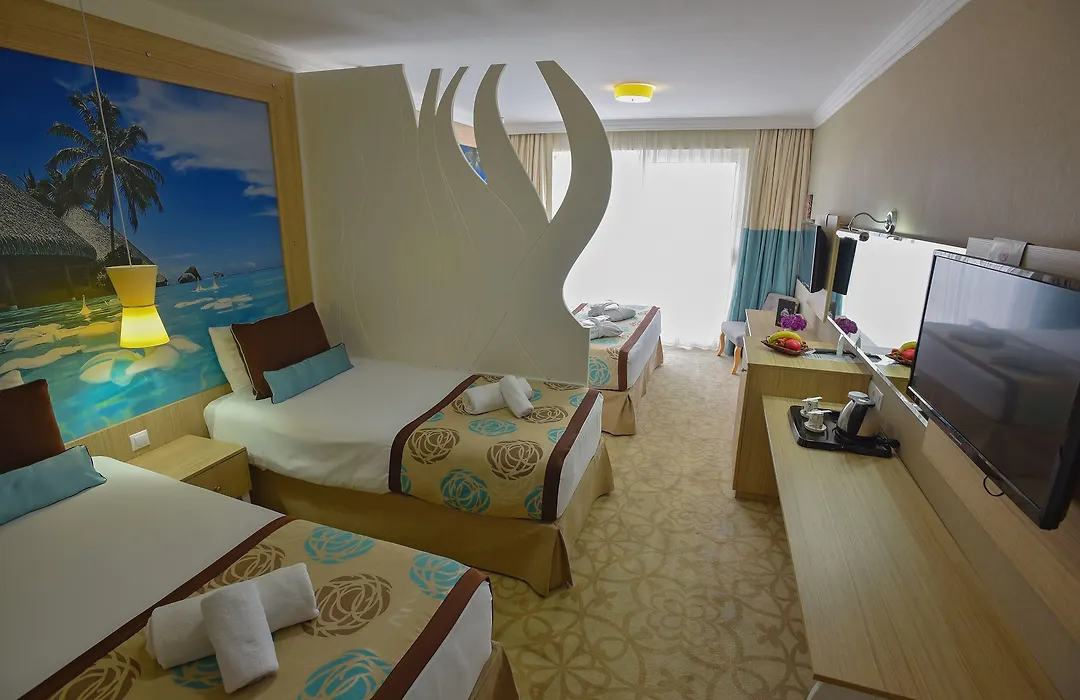 Hotel Izgrev Spa & Aquapark-1