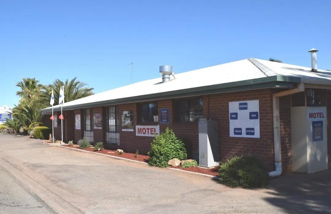Roundhouse Motel-1