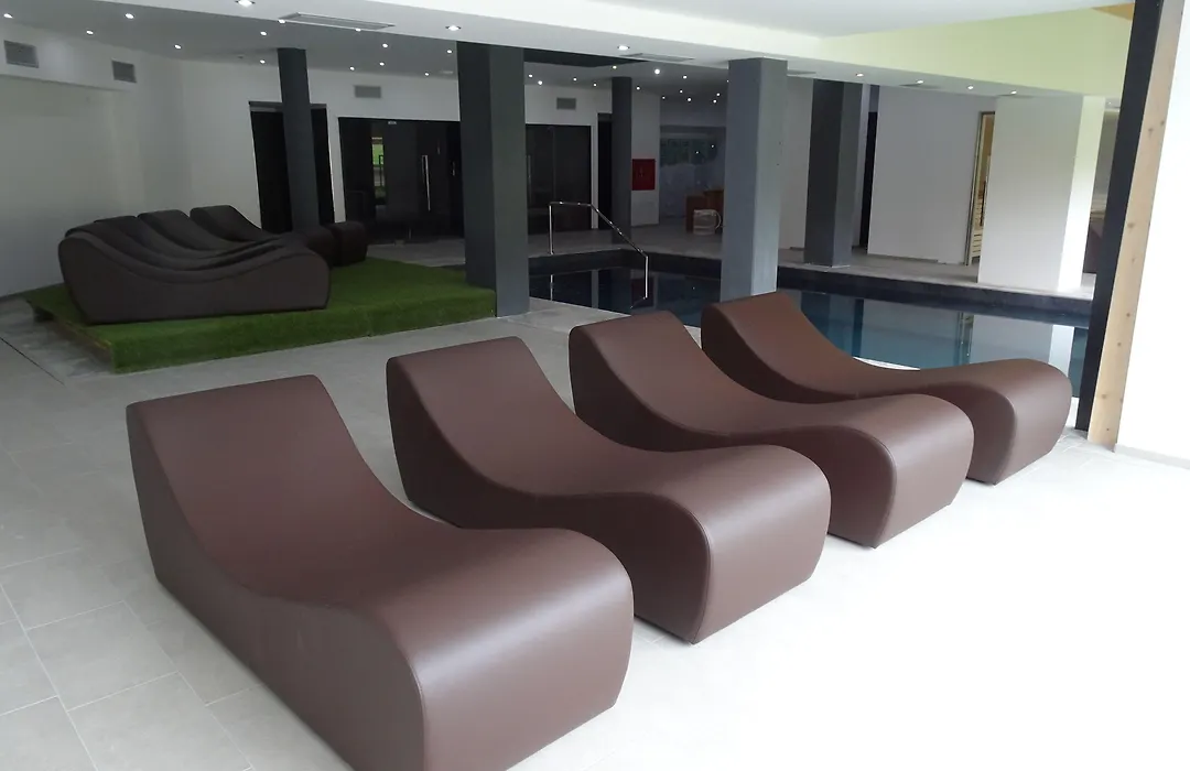 Active Alm Hotel-1