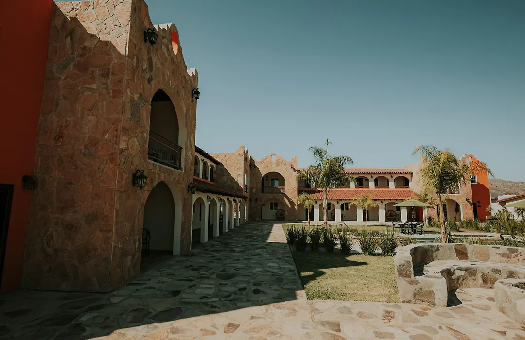 Hacienda Los Olivos, Valle De Guadalupe-1