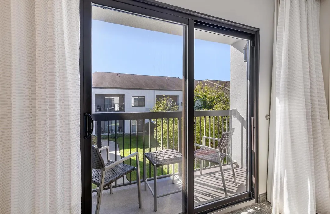 Sonesta Select Newport Middletown-1