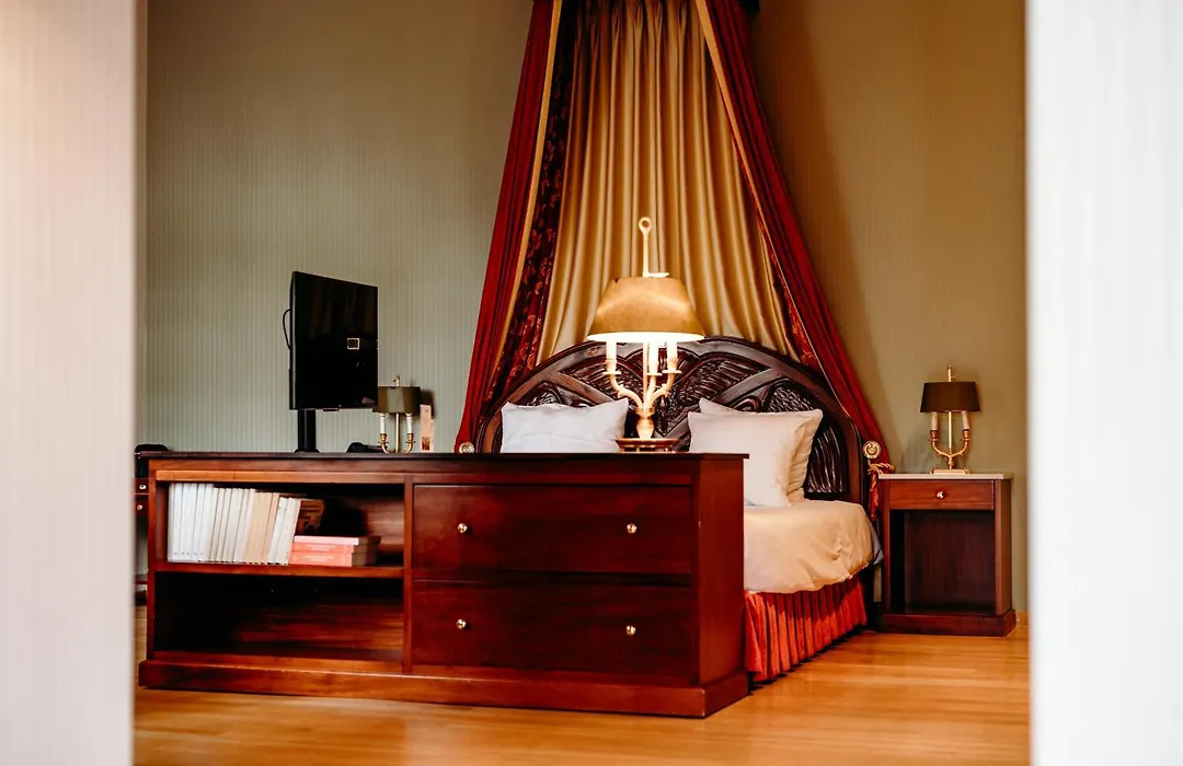 Grand Hotel Karel V-1