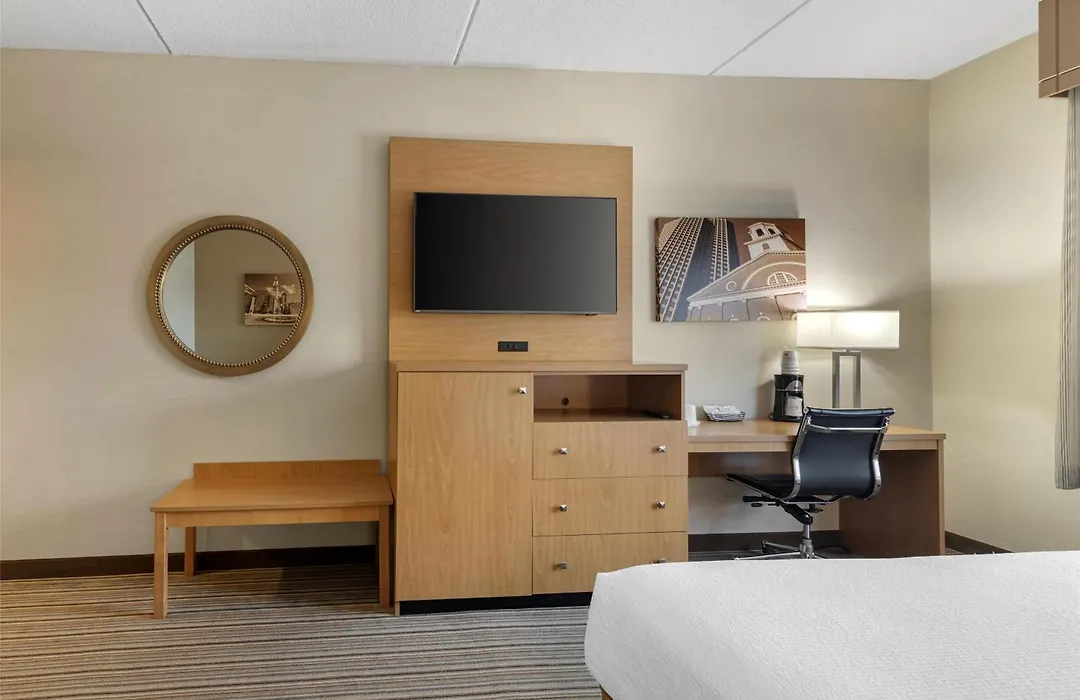 Best Western Royal Plaza Hotel And Trade Center-1