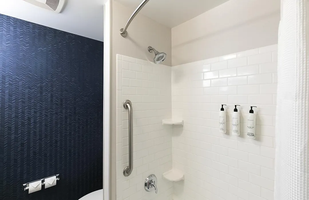 Fairfield Inn & Suites By Marriott Milwaukee Airport-1