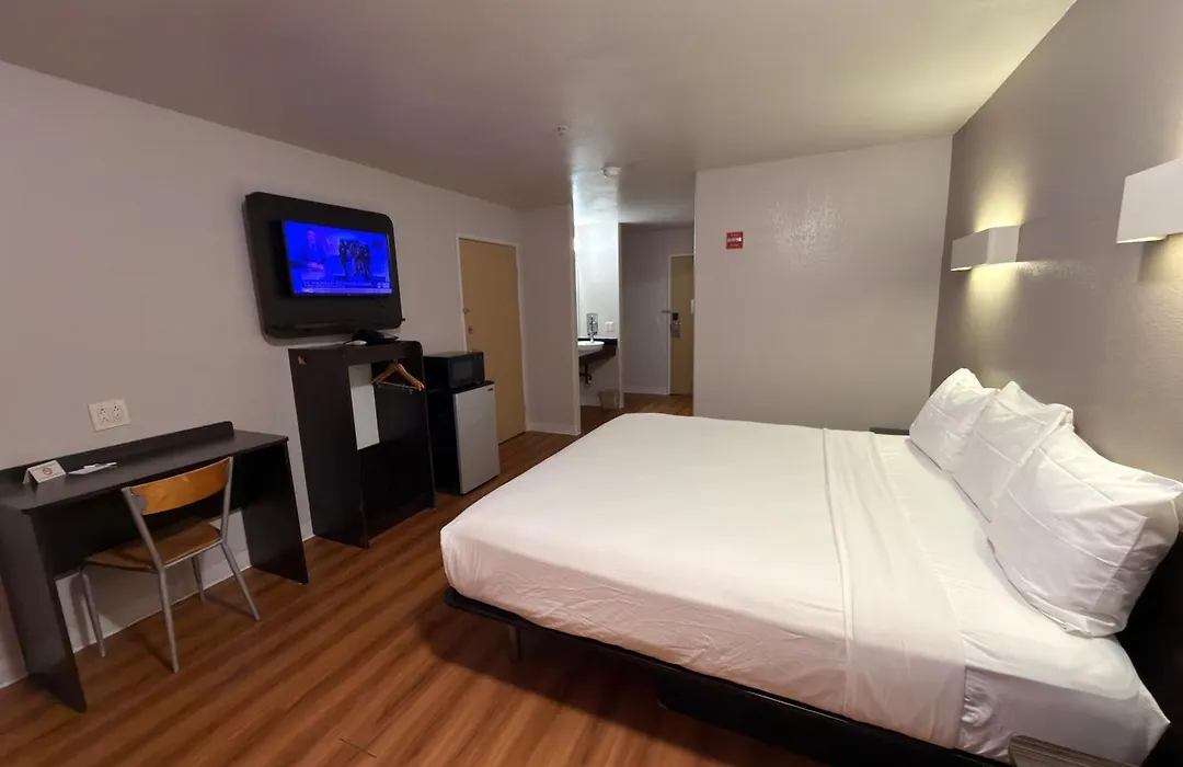 Americas Best Value Inn Apache Junction-1