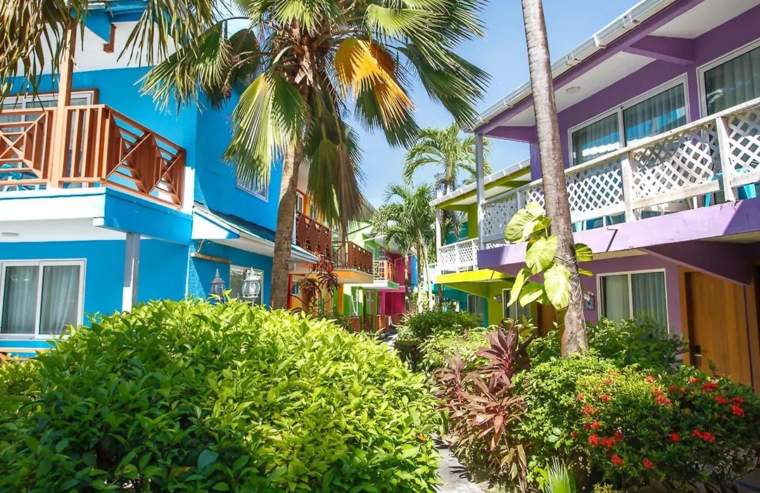 Hotel Cocoplum Beach-1