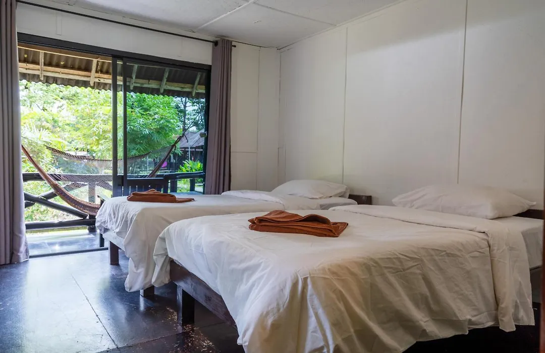 Mook Lanta Eco Resort-1