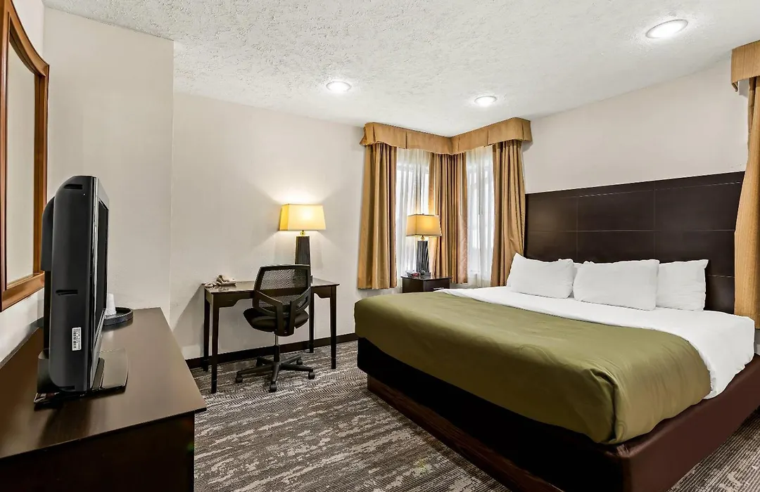 Quality Inn Traverse City-1