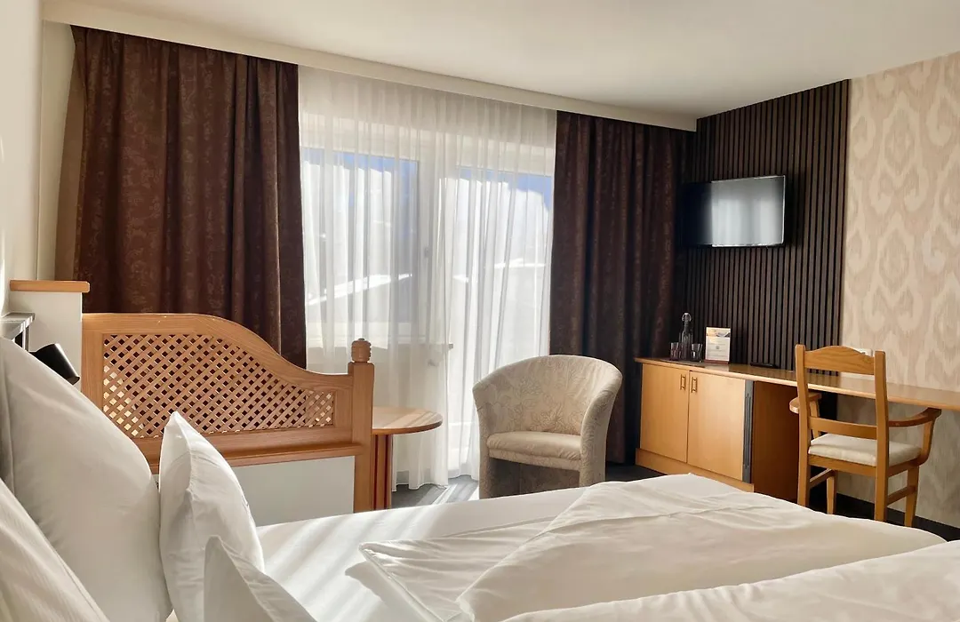 Hotel Alpenblick-1