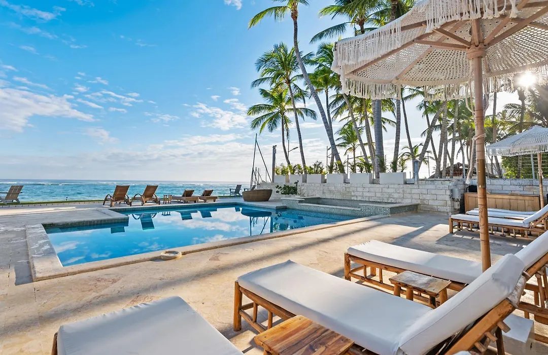 Watermark Luxury Oceanfront Residences-1