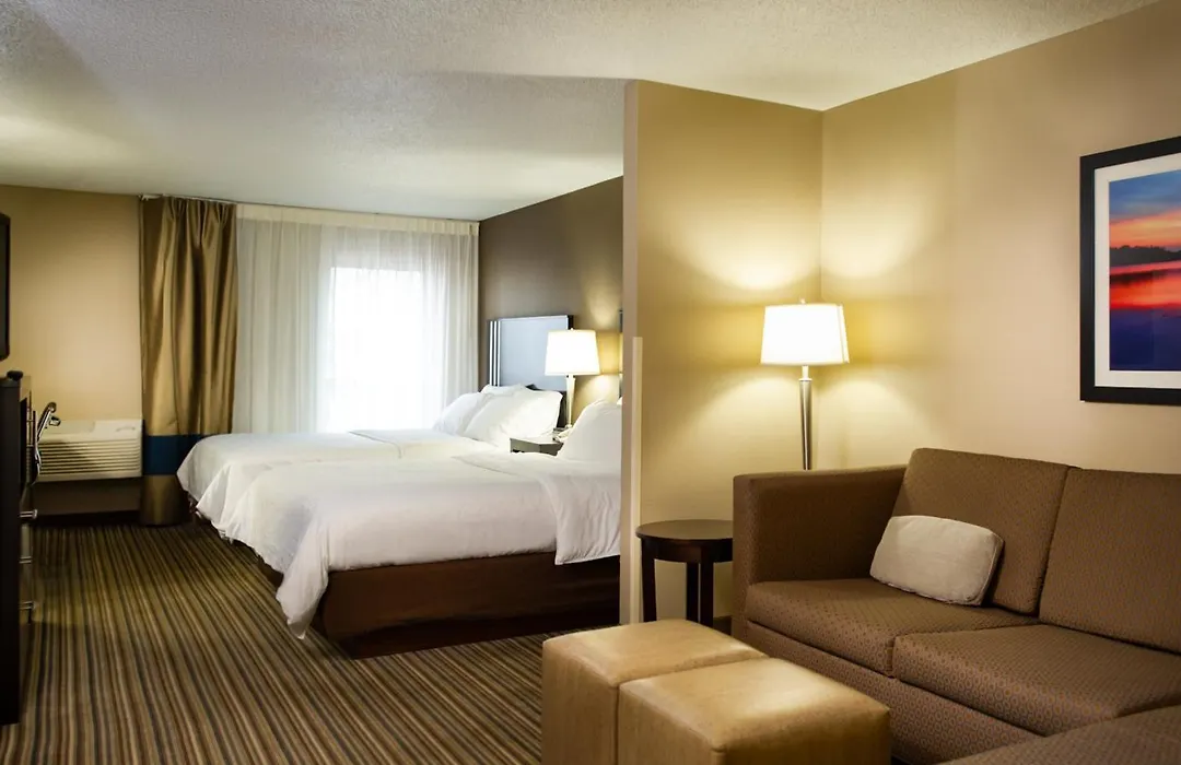 Holiday Inn Express & Suites Hayward By Ihg-1